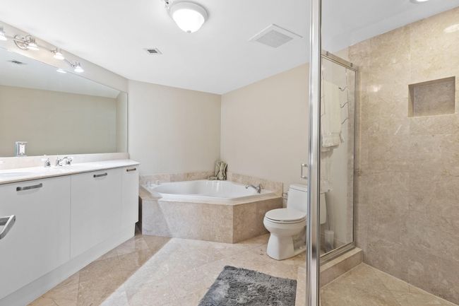 APT-1101 - 2001 N Ocean Blvd, Condo with 3 bedrooms, 3 bathrooms and null parking in Fort Lauderdale FL | Image 19