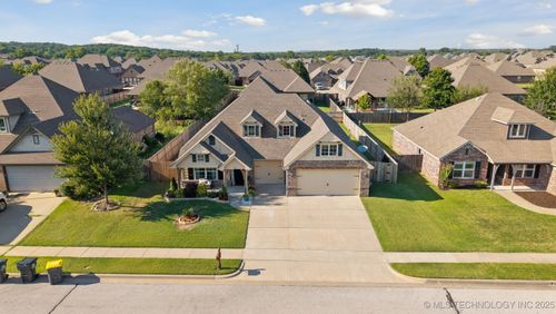 2029 E 133rd Pl S, Bixby, OK, 74008-1080 | Card Image