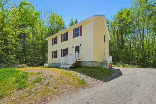 70 2nd Nh Tpke, Antrim, NH, 03440-5135 | Card Image