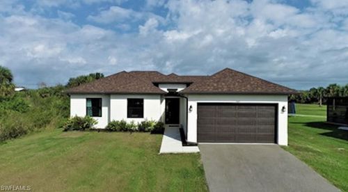585 41st Ave, Naples, FL, 34120-5625 | Card Image