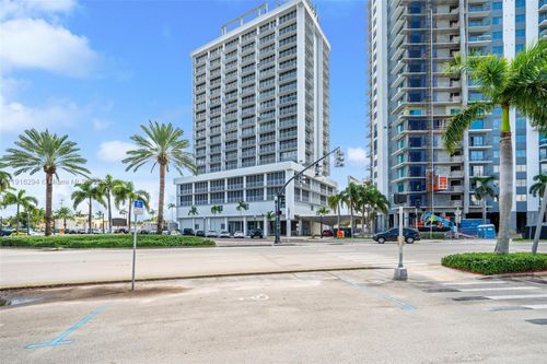 10g-1720 Harrison St, Hollywood, FL, 33020-6826 | Card Image