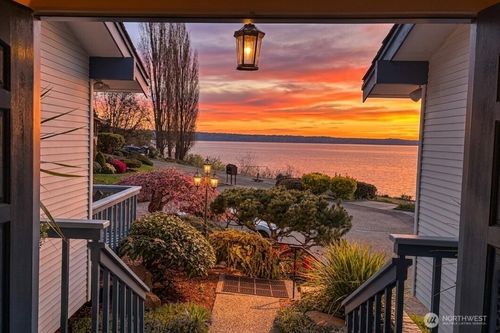 21550 1st Ct S, Normandy Park, WA, 98198-3008 | Card Image