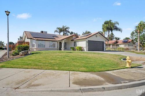 524 Quail Rock Ave, Bakersfield, CA, 93308-5625 | Card Image