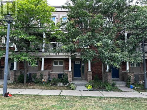 48-375 Cook Rd, North York, ON, M3J3T6 | Card Image