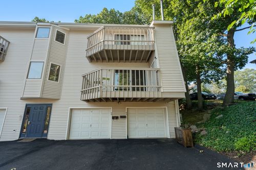 60-60 Overlook Ave, Fairfield, CT, 06824-4751 | Card Image