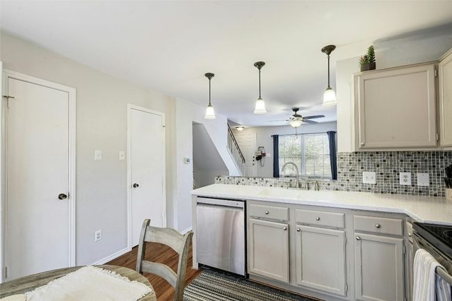 APT-69 - 1411 Gracy Farms Ln, Townhouse with 2 bedrooms, 2 bathrooms and 2 parking in Austin TX | Image 9