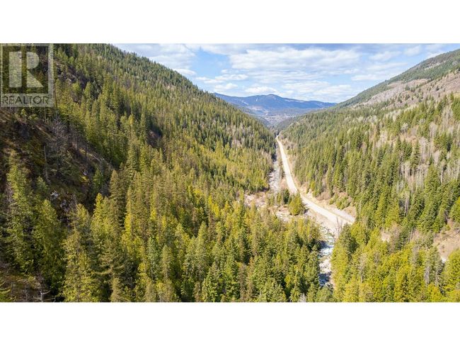 DL 10612 Highway 3, Home with 0 bedrooms, 0 bathrooms and null parking in Salmo BC | Image 9