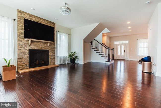 24814 Barrington Grove Ct, House other with 5 bedrooms, 5 bathrooms and null parking in Aldie VA | Image 30