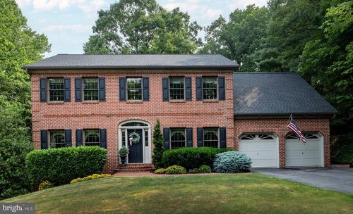 751 Zermatt Dr, HUMMELSTOWN, PA, 17036-9703 | Card Image