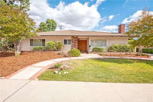 1736 Sumner Ave, Claremont, CA, 91711-3031 | Card Image