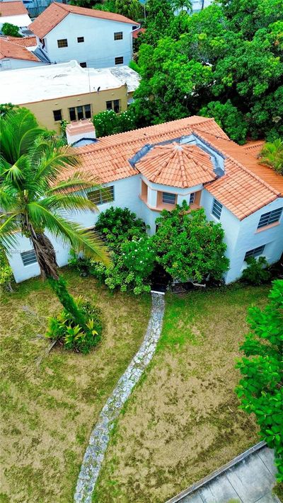 1414 Sw 19th Ave, House other with 5 bedrooms, 4 bathrooms and null parking in Miami FL | Image 2