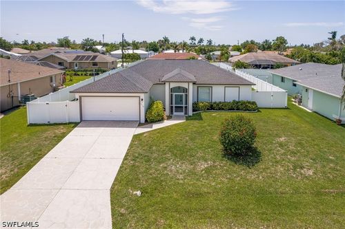 610 21st Ln, Cape Coral, FL, 33990-2525 | Card Image