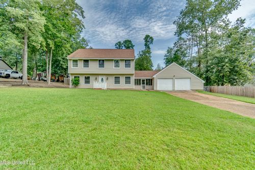 223 Haddon Cir, Brandon, MS, 39047-8048 | Card Image