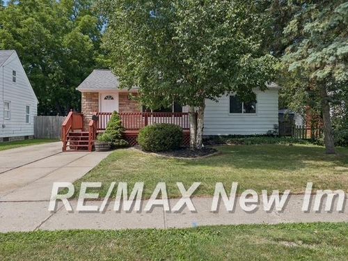911 Thurman St, Saginaw, MI, 48602-2859 | Card Image