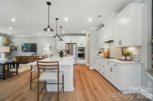 12115 Lavinia Ln, Charlotte, NC, 28277-3295 | Card Image