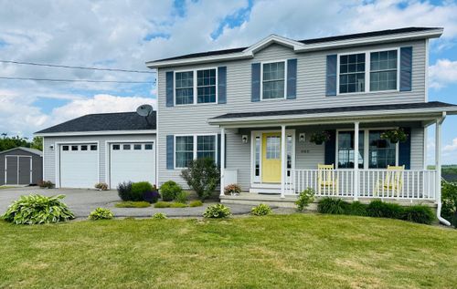 905 Blackstream Road, Hermon, ME, 04401 | Card Image