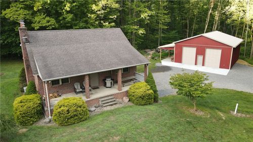 117 Saloom Ln, Harrisville, PA, 16038-1409 | Card Image