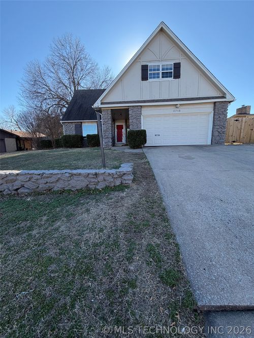 5716 S 80th East Ave, Tulsa, OK, 74145-8610 | Card Image