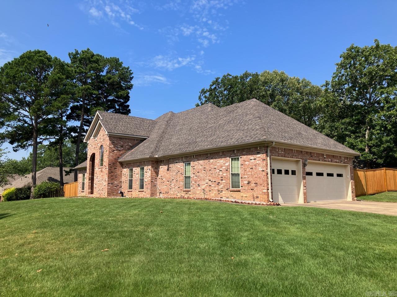 Ozark Cv, Maumelle, AR 72113
