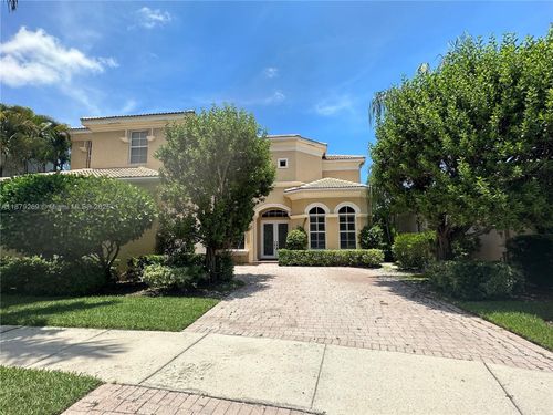 138 Tranquilla Dr, Palm Beach Gardens, FL, 33418-1744 | Card Image