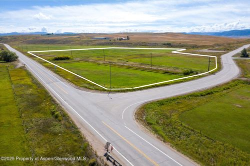 2 Hawthorne St, Hayden, CO, 81639 | Card Image