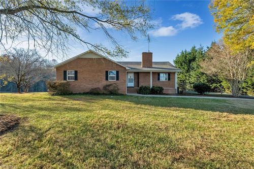 2468 Zephyr Mountain Park Rd, State Road, NC, 28676-8832 | Card Image