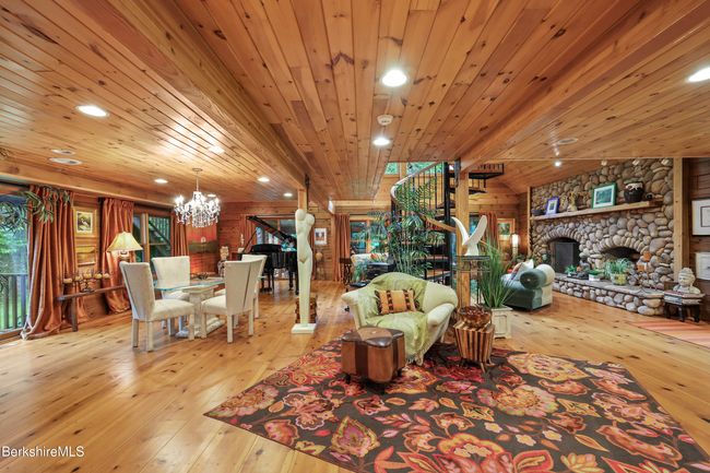236 Surriner Rd, House other with 3 bedrooms, 3 bathrooms and null parking in Becket MA | Image 15
