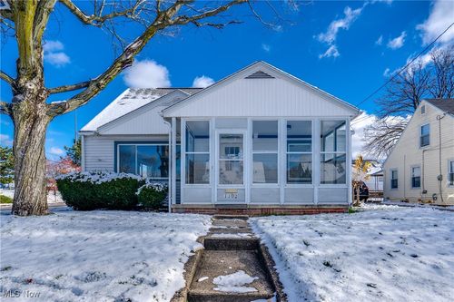 1102 Rockwood Ave Sw, Canton, OH, 44710-1422 | Card Image