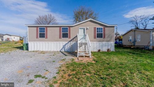909 Carol Ave, SHENANDOAH, VA, 22849-1122 | Card Image