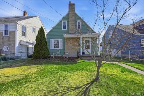 2733 Woodlawn Ave, Niagara Falls, NY, 14301-1447 | Card Image