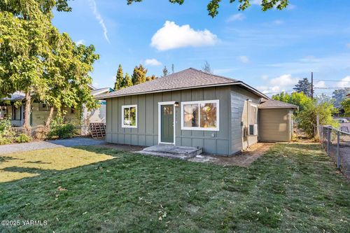 711 N 3rd St, Yakima, WA, 98901-2229 | Card Image