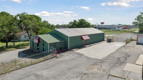 104 N Lombard Ln, Skiatook, OK, 74070-1016 | Card Image