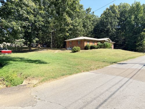 106 E James St, Collinwood, TN, 38450 | Card Image