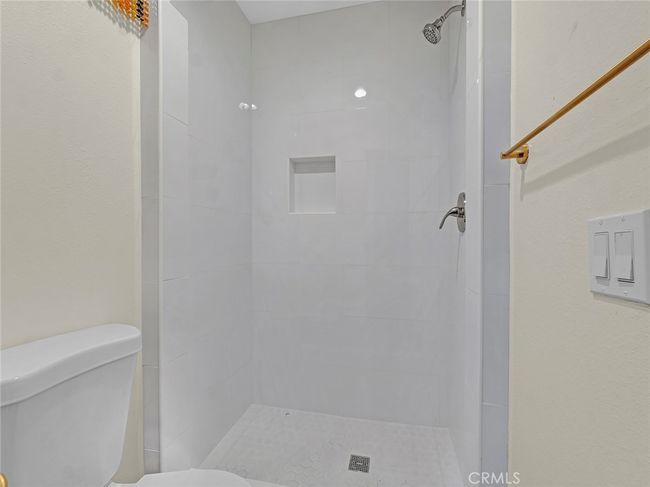 UNIT-107 - 20234 Cantara St, Condo with 2 bedrooms, 2 bathrooms and null parking in Winnetka CA | Image 25