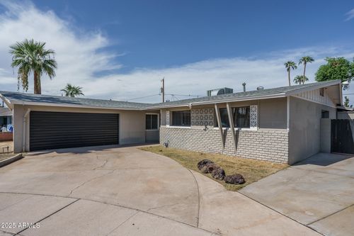 4010 W Solano Dr N, Phoenix, AZ, 85019-1847 | Card Image