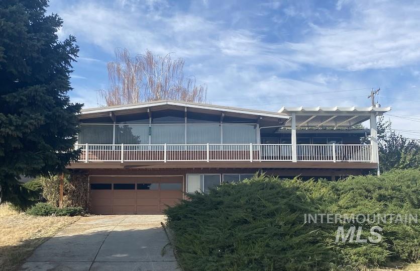 3rd St, Clarkston, WA 99403