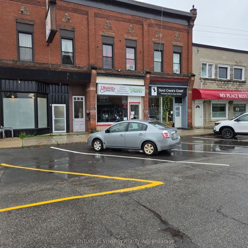 12 Main St W, Smiths Falls, ON, K7A1M5 | Card Image
