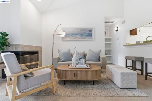 1792 Bevin Brook Dr, San Jose, CA, 95112 | Card Image