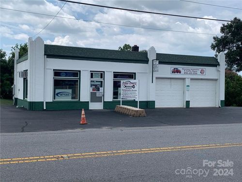 3239 W Main St, Claremont, NC, 28610-9692 | Card Image