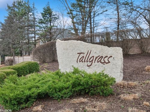 24548 Blue Aster Ln, Lake Barrington, IL, 60010-1558 | Card Image