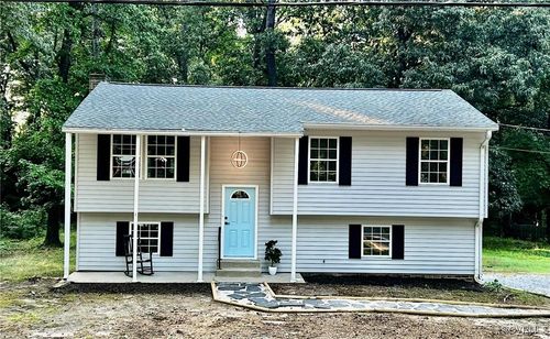 13408 Bermuda Place Dr, Chester, VA, 23836-5403 | Card Image