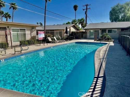 a-685 E Vista Chino, Palm Springs, CA, 92262-3268 | Card Image