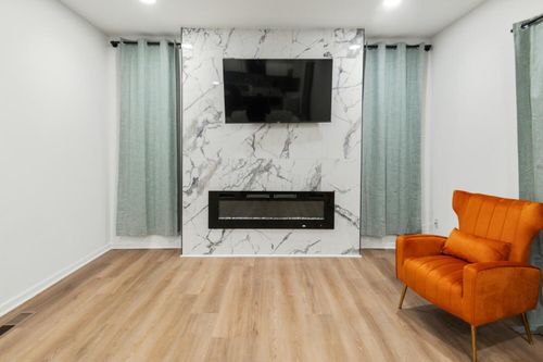 150 N 22nd St, Columbus, OH, 43203-1553 | Card Image