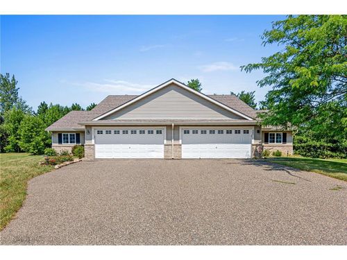 305 Wildwood Cir, Roberts, WI, 54023-8634 | Card Image