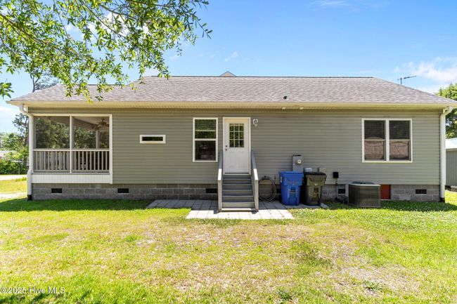 233 Ne 70 Th St, House other with 3 bedrooms, 2 bathrooms and null parking in Oak Island NC | Image 36