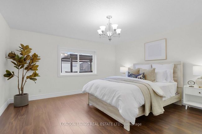 2820 Devon Rd, House other with 4 bedrooms, 3 bathrooms and 4 parking in London ON | Image 34