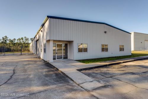 21051 Coastal Pkwy, Gulfport, MS, 39503-9522 | Card Image