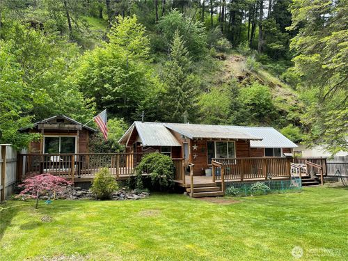 48 Blue Jay Loop, Walla Walla, WA, 99362-9229 | Card Image