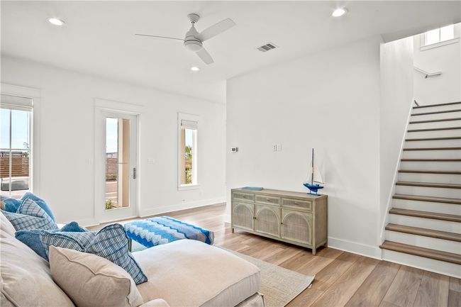 219 Escape St, House other with 4 bedrooms, 5 bathrooms and null parking in Port Aransas TX | Image 13