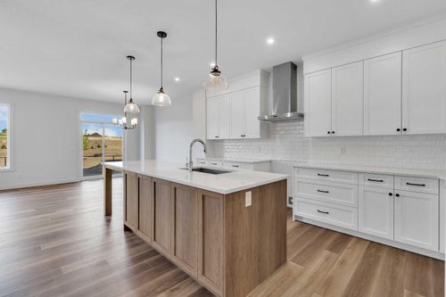 127 Heritage Crt, Cochrane, AB, T4C2N4 | Card Image